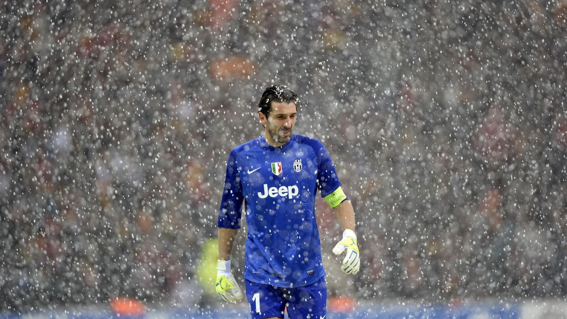 亚洲杯中国青年队夺冠 球迷热情高涨，亚洲青年杯积分榜