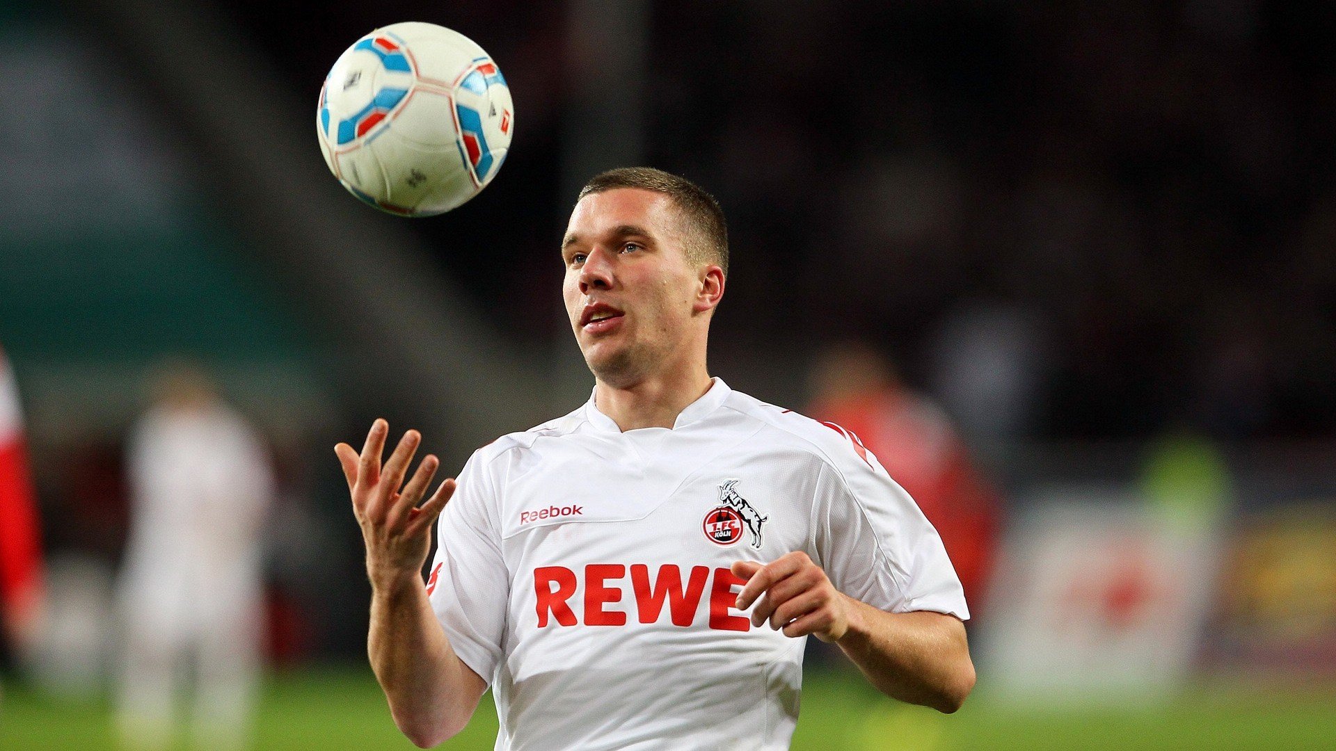 边锋是否需要完成比以往更复杂的组织任务，边锋需要具备的条件