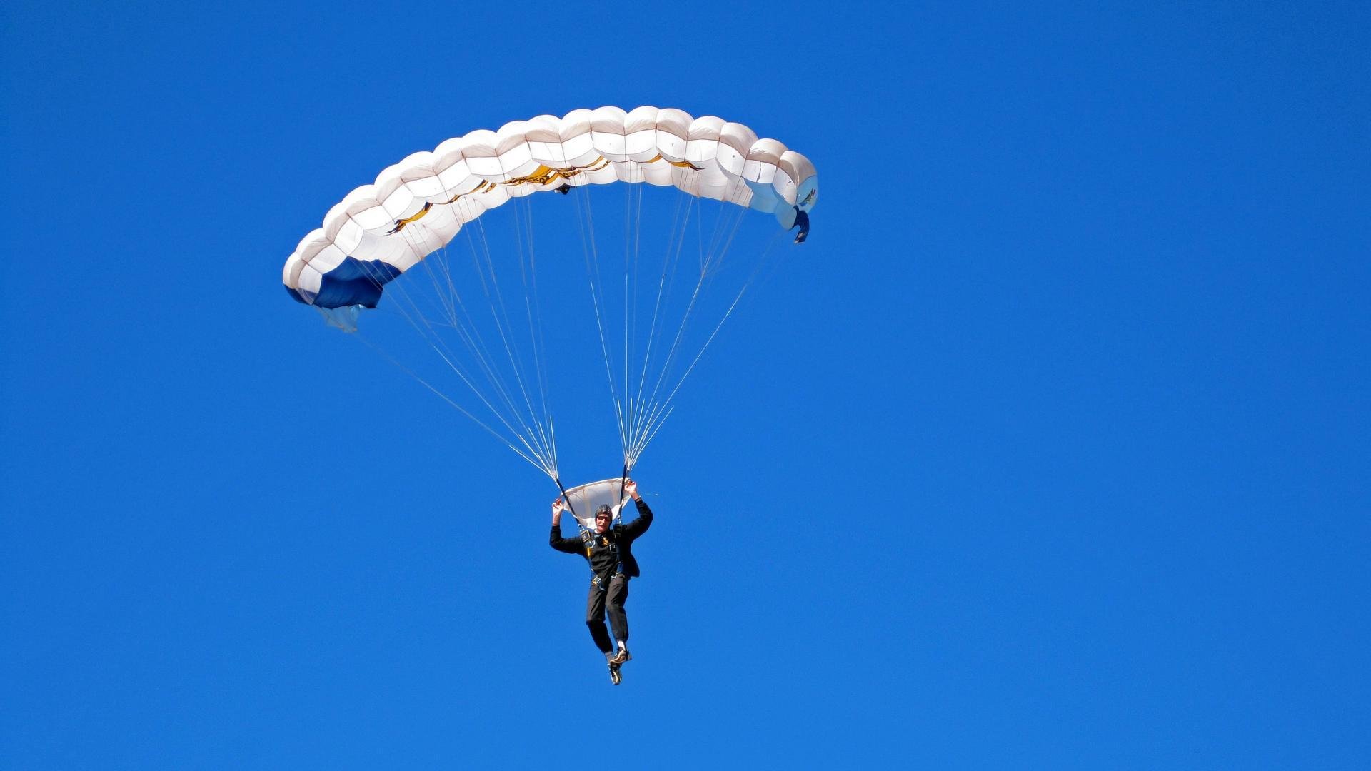 边锋是否需要完成比以往更复杂的组织任务，边锋需要具备的条件